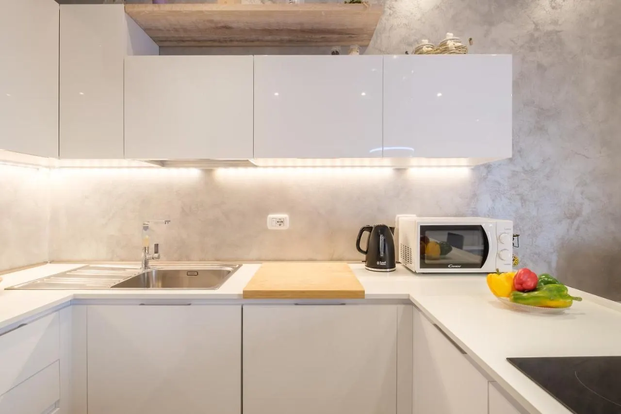 Residence Cairoli 9 By Studio Vita بولونيا شقة